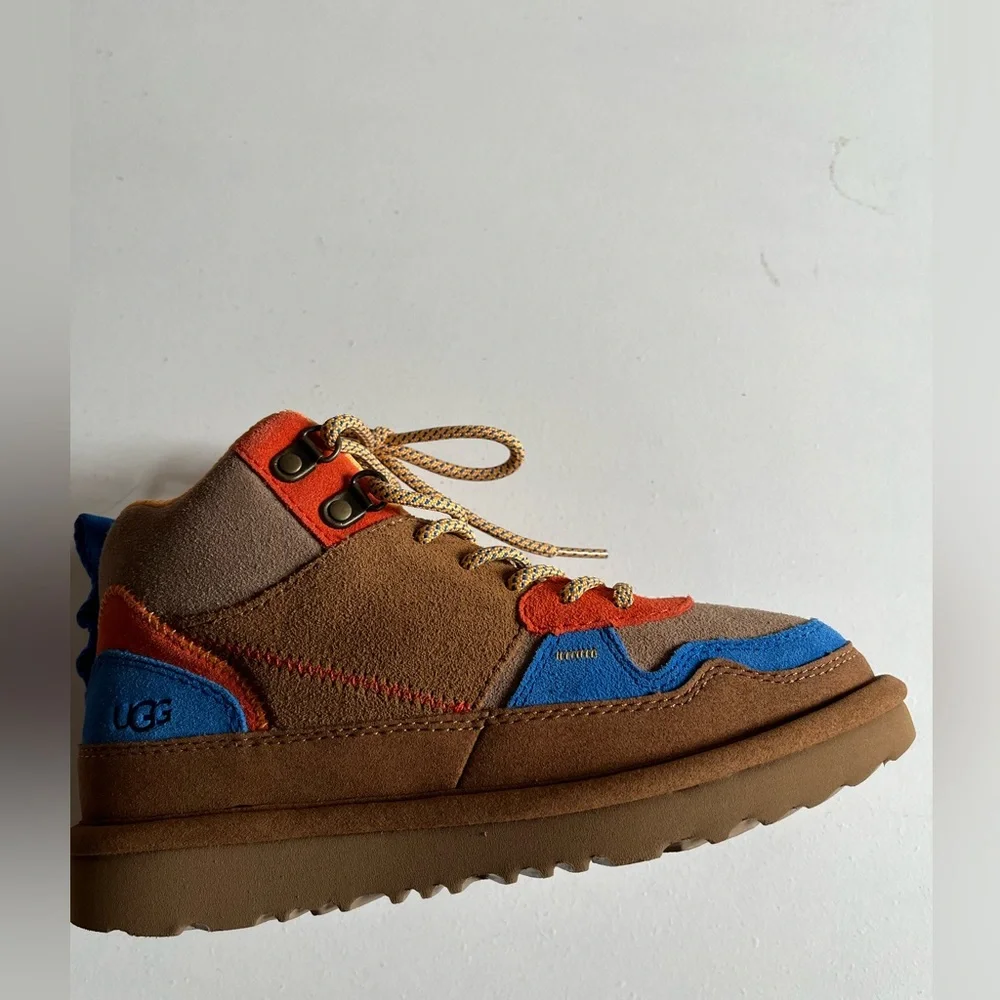 New UGG Unisex-Child K Highland Hi Heritage Sneaker Brown blue orange suede 2